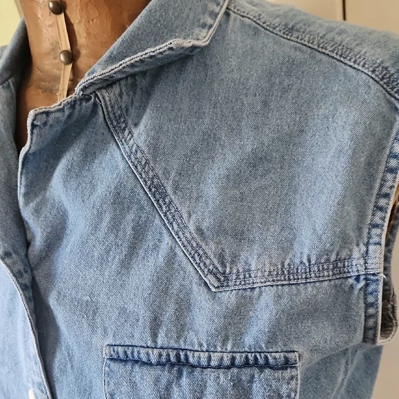 Bonjour Vintage Light Blue Denim Cut Out Cropped Vest - Picture 7 of 9